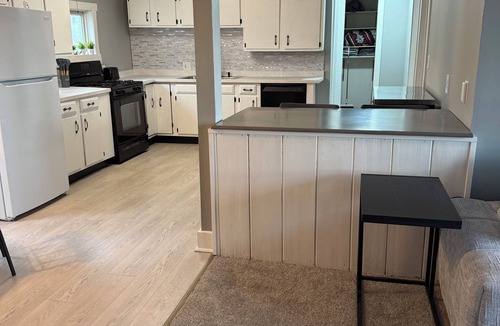 Phoenix Apartment | 2-bedroom apartment in enchanting Phoenix with AC and comfort