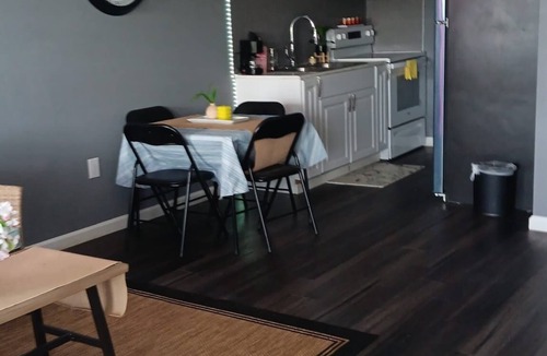 Quinlan Apartment | 2-bedroom apartment in welcoming Quinlan with AC, WiFi