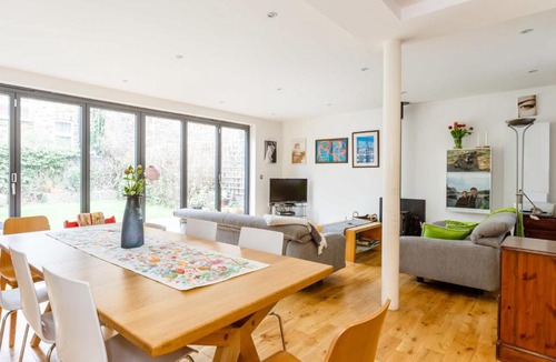 Kilburn Apartment | 2 Bedroom Apartment Kilburn