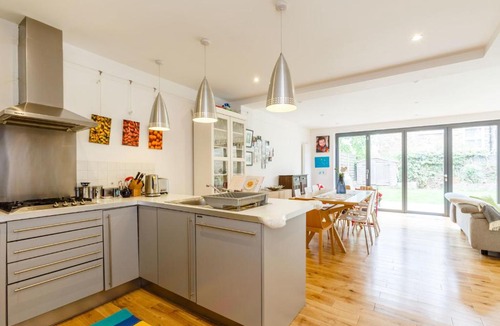 Kilburn Apartment | 2 Bedroom Apartment Kilburn