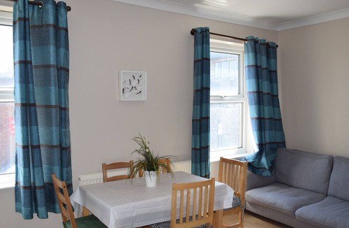 Higham Hill Apartment | 2 Bedroom apartment, London, 10 min. walk to tube, 20 min. to City ce