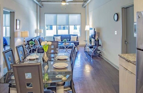 SoNo Apartment | 2 Bedroom Apartment Near EMORY University Hospital