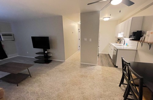 Bloomington Apartment | 2-Bedroom Apartment – Budget-Friendly City Stay