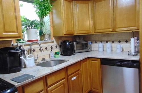 Union City Apartment | 2 Bedroom Apartment, Easy connection to NYC.