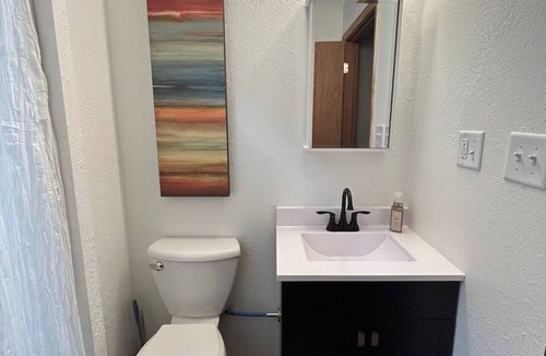 West Union Apartment | 2-bedroom apartment in Downtown West Union, IA