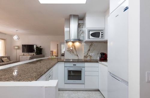 Salou City Centre Apartment | 2-Bedroom Apartment with air conditioning and Pool · UHC MICHELANGELO 238