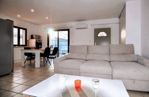 Pont-Saint-Esprit House | 2 bedroom awesome home in Pont Saint Esprit
