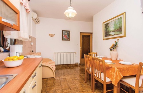 Milcetici Apartment | 2 bedroom awesome apartment in Malinska