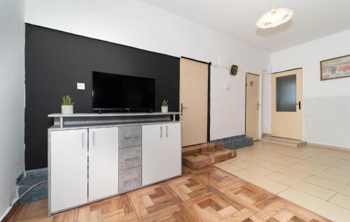 Donji Karin Apartment | 2 Bedroom Awesome Apartment In Benkovac