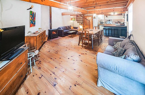 Les Cabannes House | 2 bedroom awesome home in Les Cabannes