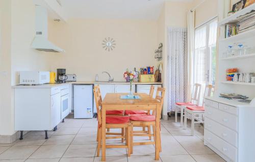 Gueschart House | 2 Bedroom Awesome Home In Gueschart