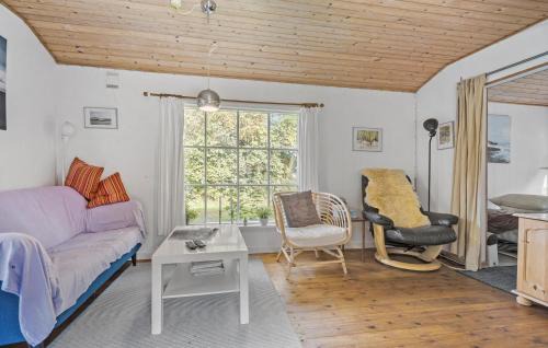 Havnsø House | 2 Bedroom Awesome Home In Føllenslev
