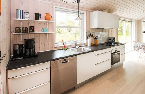 Marup House | 2 bedroom awesome home in Samsø