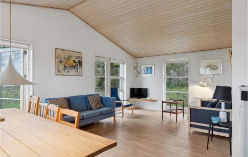 Give House | 2 Bedroom Awesome Home In Give