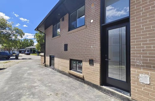 Malton House | 2 Bedroom Basement Near Pearson Airport