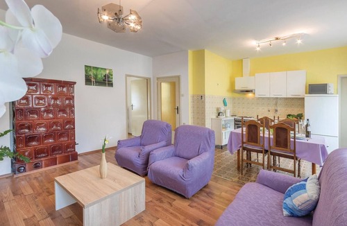 Valbandon Apartment | 2 bedroom beach front apartment in Fazana