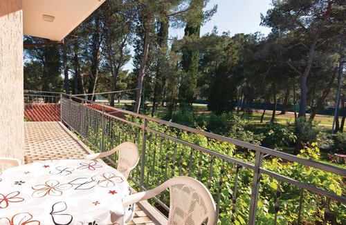 Valbandon Apartment | 2 bedroom beach front apartment in Fazana