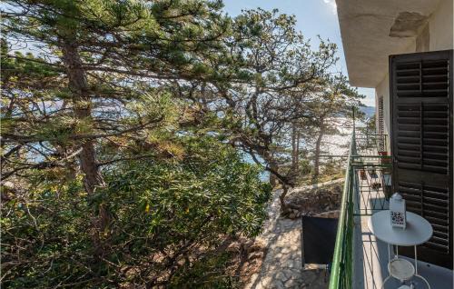 Bosana Apartment | 2 Bedroom Beach Front Apartment In Novalja