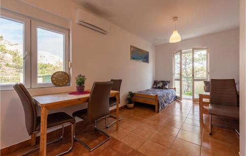 Bosana Apartment | 2 Bedroom Beach Front Apartment In Novalja