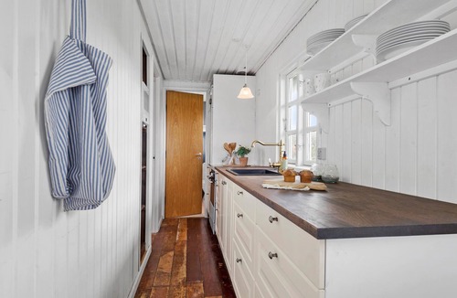 Sjaelborg House | 2 bedroom beach front home in Esbjerg V