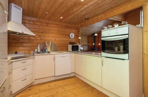 Helberskov Strand House | 2 bedroom beach front home in Hadsund