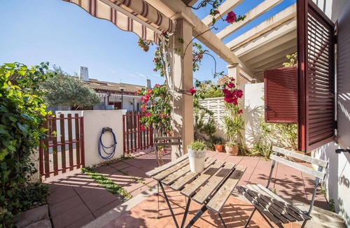 Playa de Almarda House | 2 bedroom beach front home in Sagunto