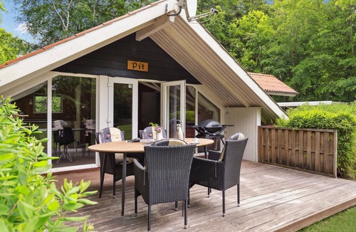 Bork Havn House | 2 bedroom beach front home in Hemmet