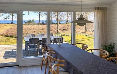Hojslev House | 2 Bedroom Beach Front Home In Højslev