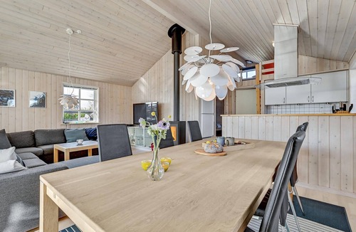 Ronde House | 2 bedroom beach front home in Rønde
