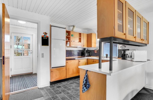 Skaven Strand House | 2 bedroom beach front home in Tarm