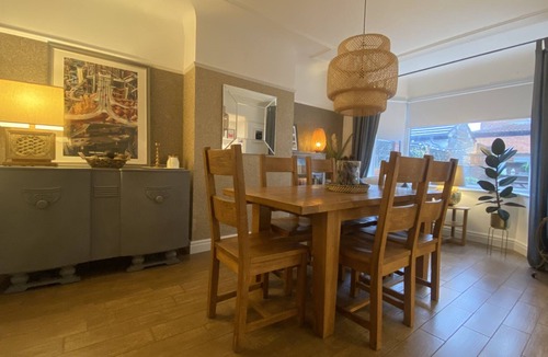 Waterloo House | 2 Bedroom Beachfront Home