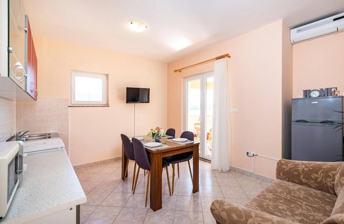 Posedarje Apartment | 2 bedroom beautiful apartment in Posedarje