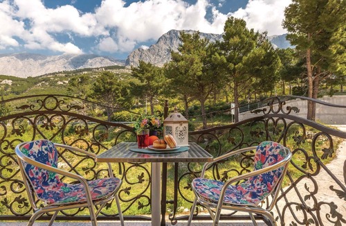 Bratus Apartment | 2 bedroom beautiful apartment in Krvavica