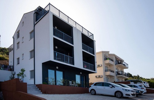 Komarna Apartment | 2 bedroom beautiful apartment in Komarna