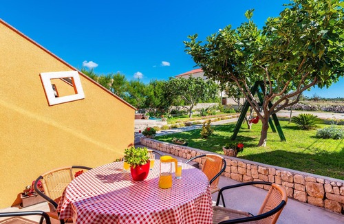 Razanac Apartment | 2 bedroom beautiful apartment in Razanac