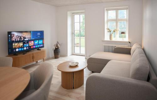 Brorup Apartment | 2 Bedroom Beautiful Apartment In Brørup