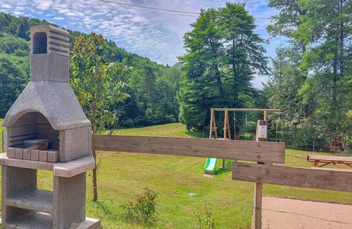 Le Menil House | 2 bedroom beautiful home in Le Ménil