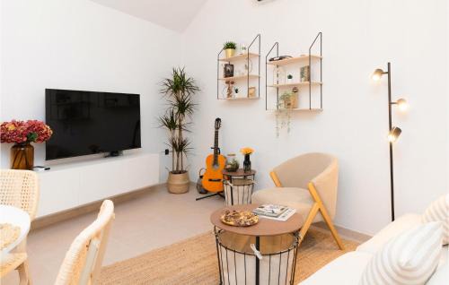 Dracevica House | 2 Bedroom Beautiful Home In Nerezisca