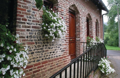 Embry House | 2 bedroom beautiful home in Embry