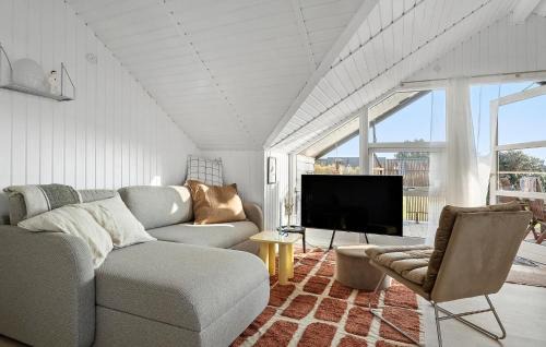 Hvidbjerg Strand House | 2 Bedroom Beautiful Home In Børkop