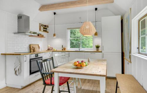 Strøby Ladeplads House | 2 Bedroom Beautiful Home In Strøby