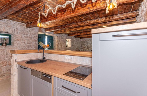 Rogoznica House | 2 bedroom beautiful home in Milinkovica