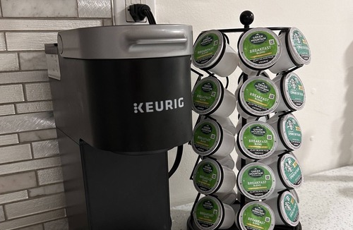 Belleville Apartment | 2 Bedroom Belleville Beauty