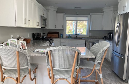 Shawanese House | 2-bedroom Boat House in Harveys Lake PA with AC