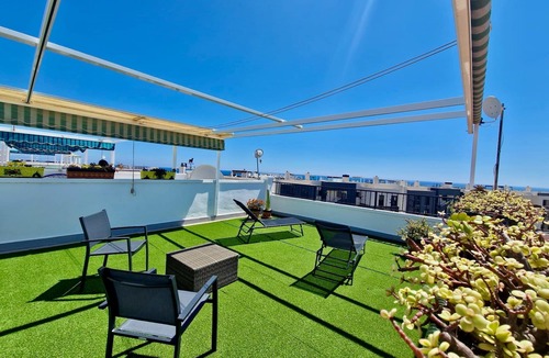 Flamenca Beach Apartment | 2-bedroom bright apartment with private solarium and big pool