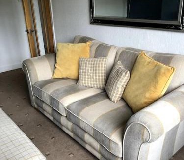 Rufford House | 2 Bedroom Bungalow