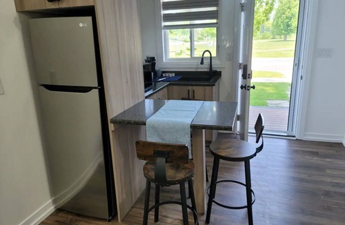 Alcona Cabin | 2 Bedroom Cabin Across Lake Simcoe