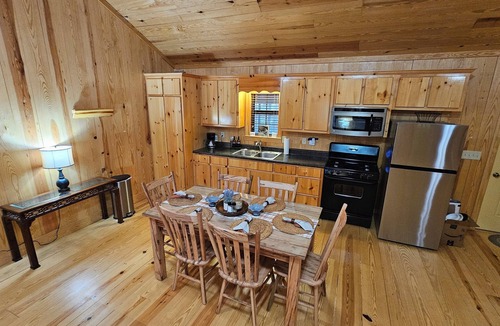 Lawrence County Cabin | 2-bedroom cabin in the heart of Amish country in Ethridge Tennessee.