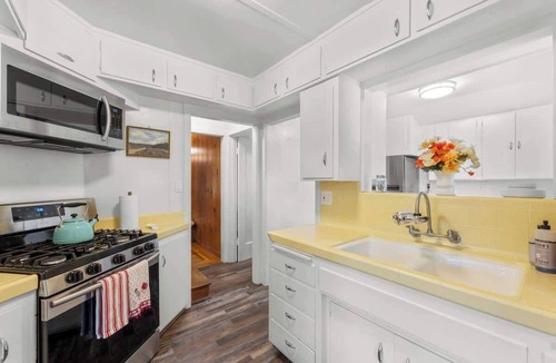 Auburn Cabin | 2 Bedroom Cabin in the Woods