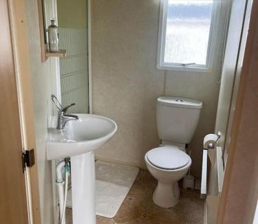 Leysdown-on-Sea Apartment | 2 Bedroom Caravan Stay, Central Beach, Leysdown